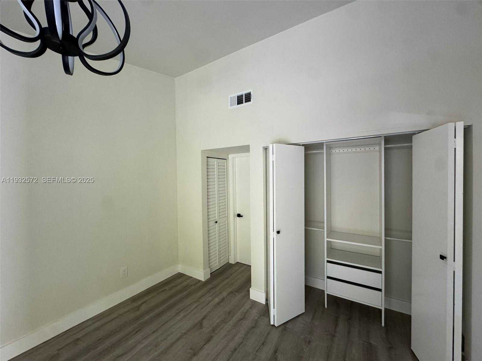 Small Image of 10109 NORTH WEST 52ND TER, Doral Number 30