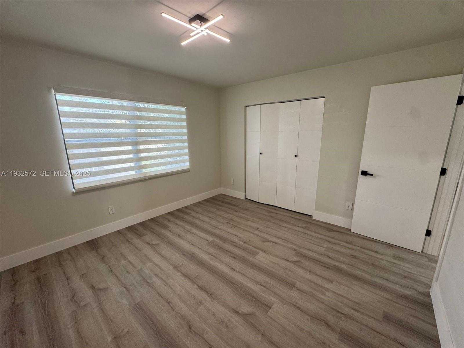 Small Image of 10109 NORTH WEST 52ND TER, Doral Number 31