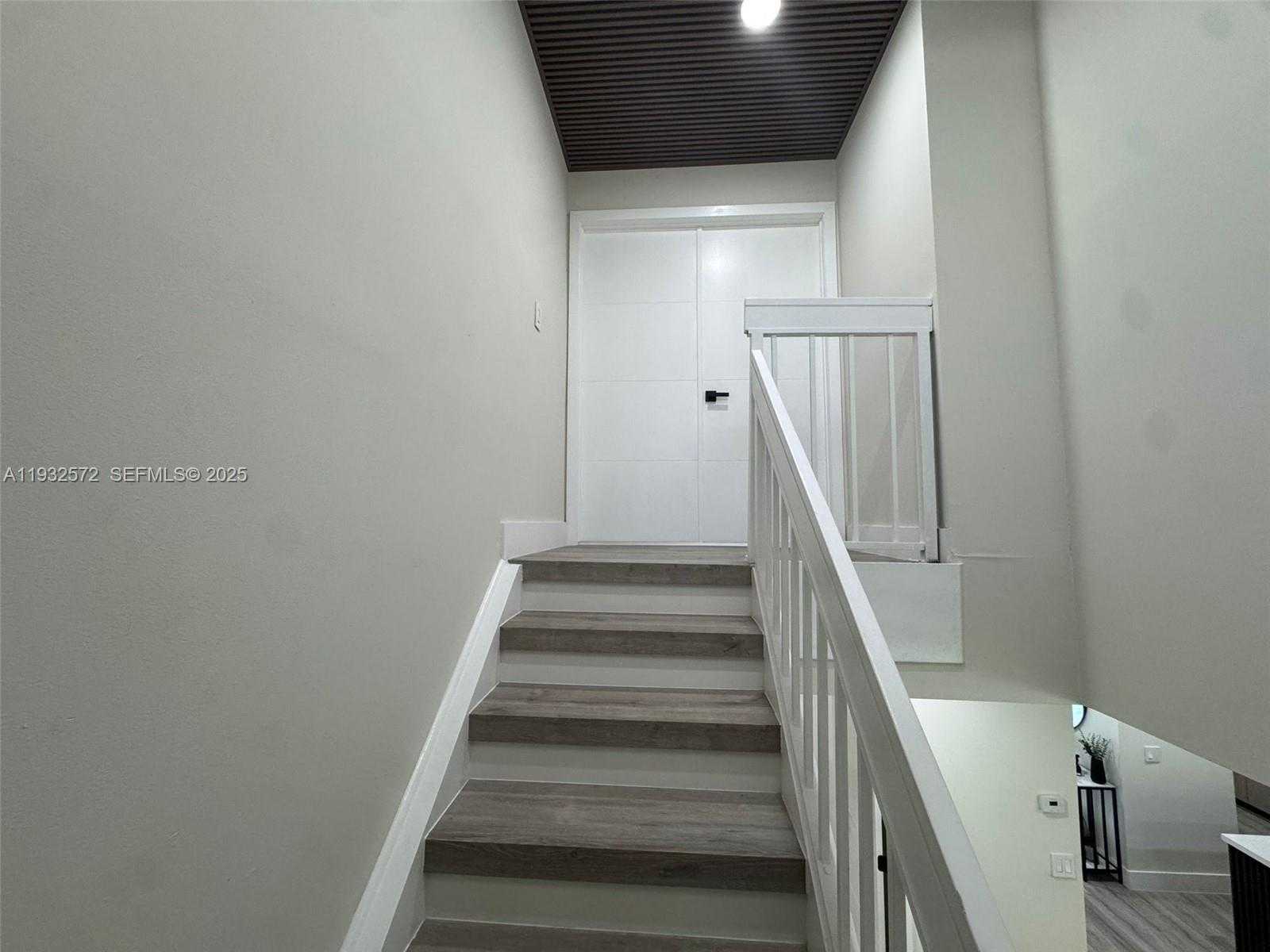 Small Image of 10109 NORTH WEST 52ND TER, Doral Number 34