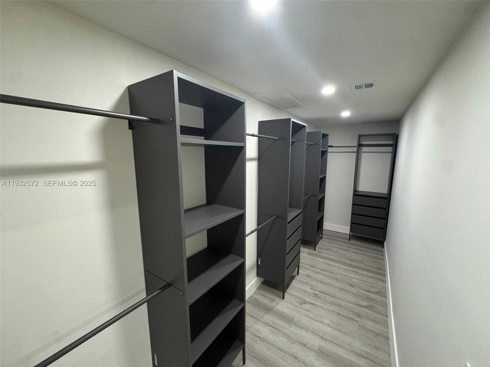 Small Image of 10109 NORTH WEST 52ND TER, Doral Number 41