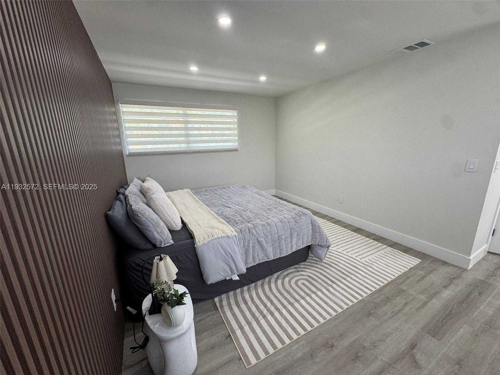 Small Image of 10109 NORTH WEST 52ND TER, Doral Number 42