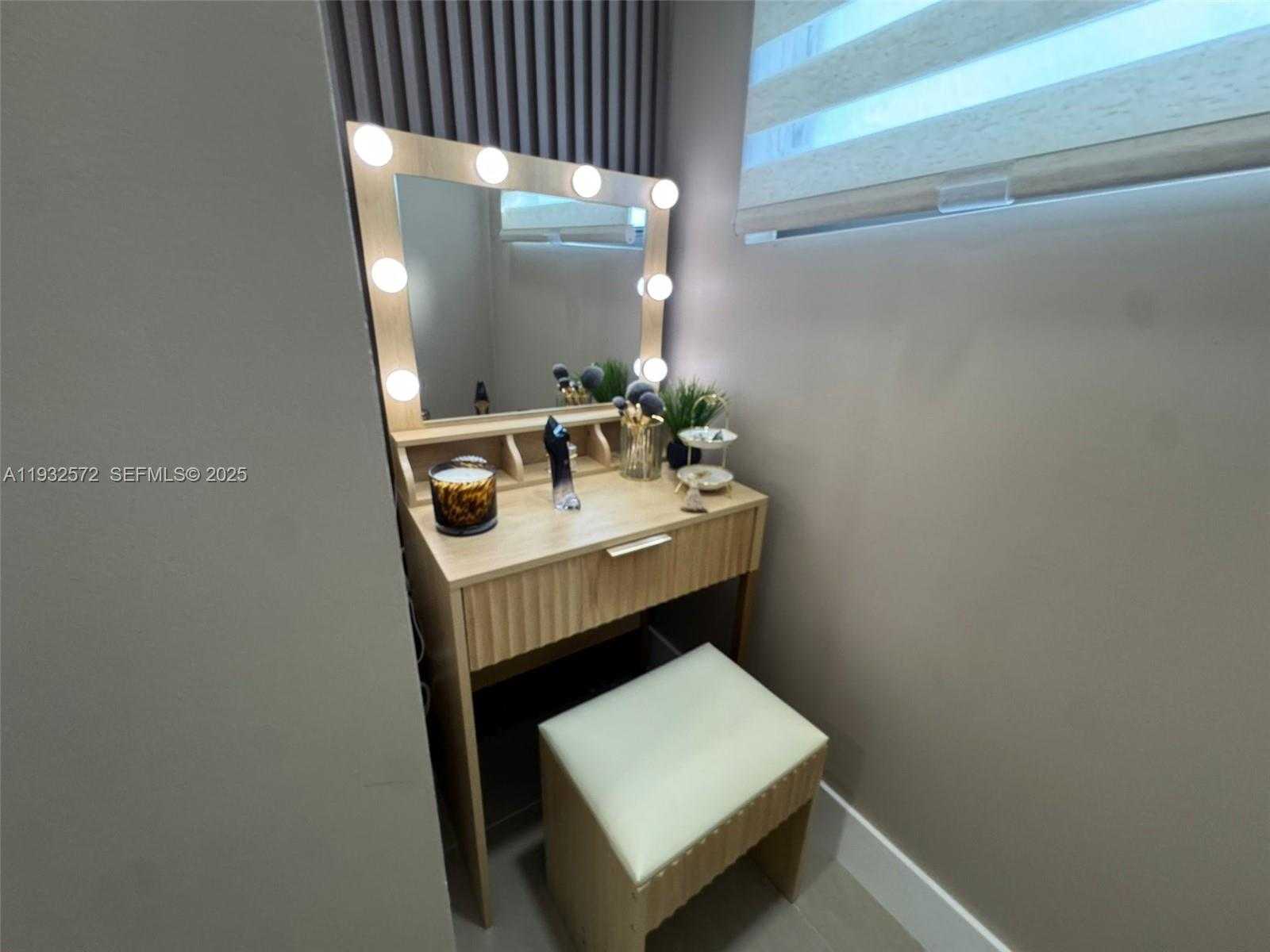 Small Image of 10109 NORTH WEST 52ND TER, Doral Number 49