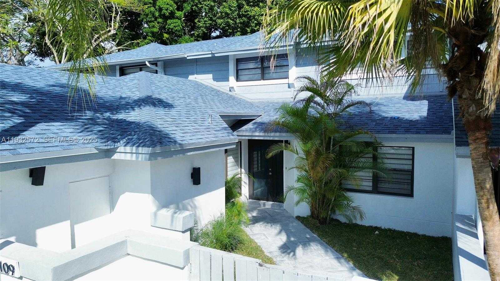 Small Image of 10109 NORTH WEST 52ND TER, Doral Number 50