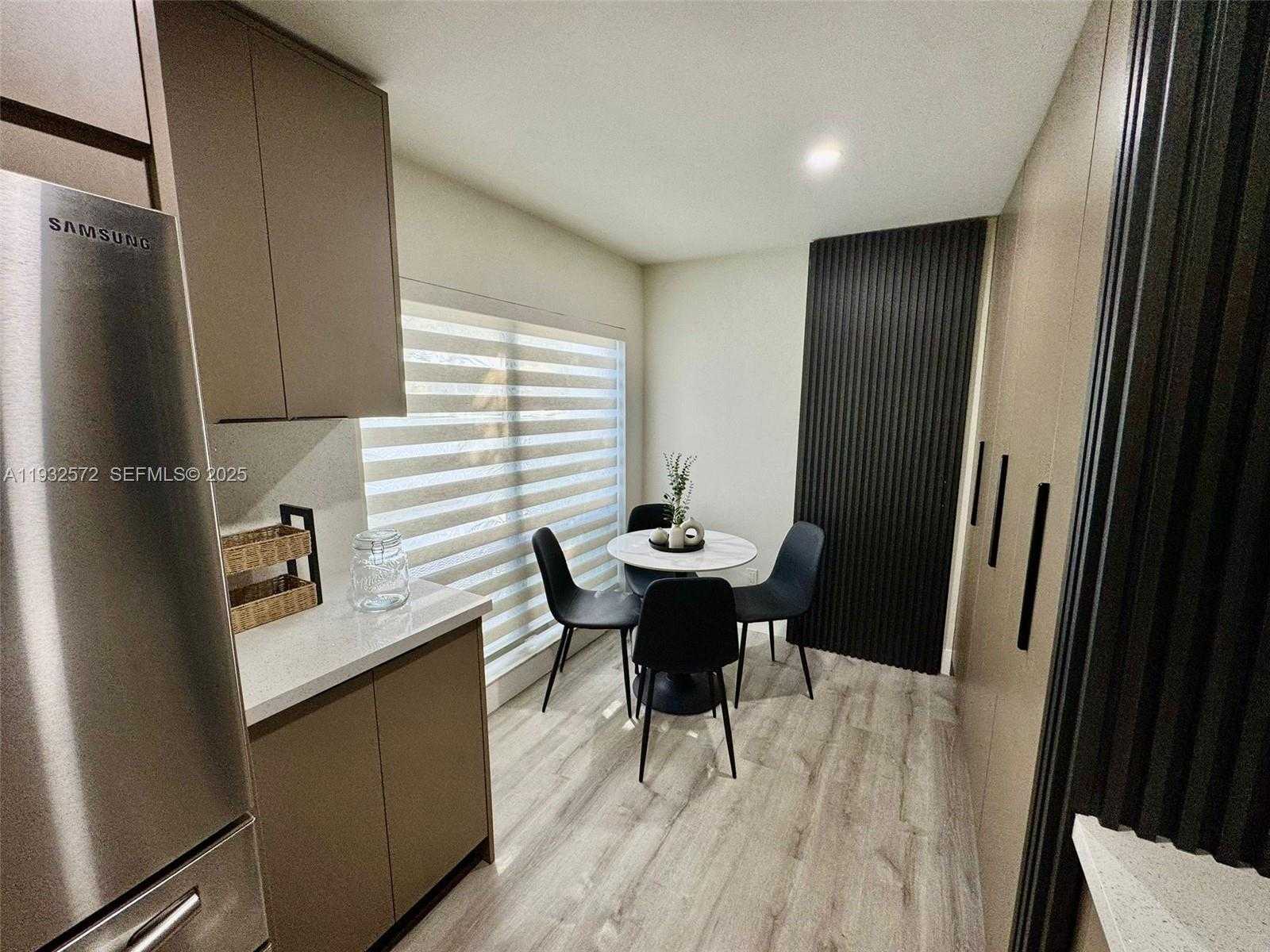 Small Image of 10109 NORTH WEST 52ND TER, Doral Number 6