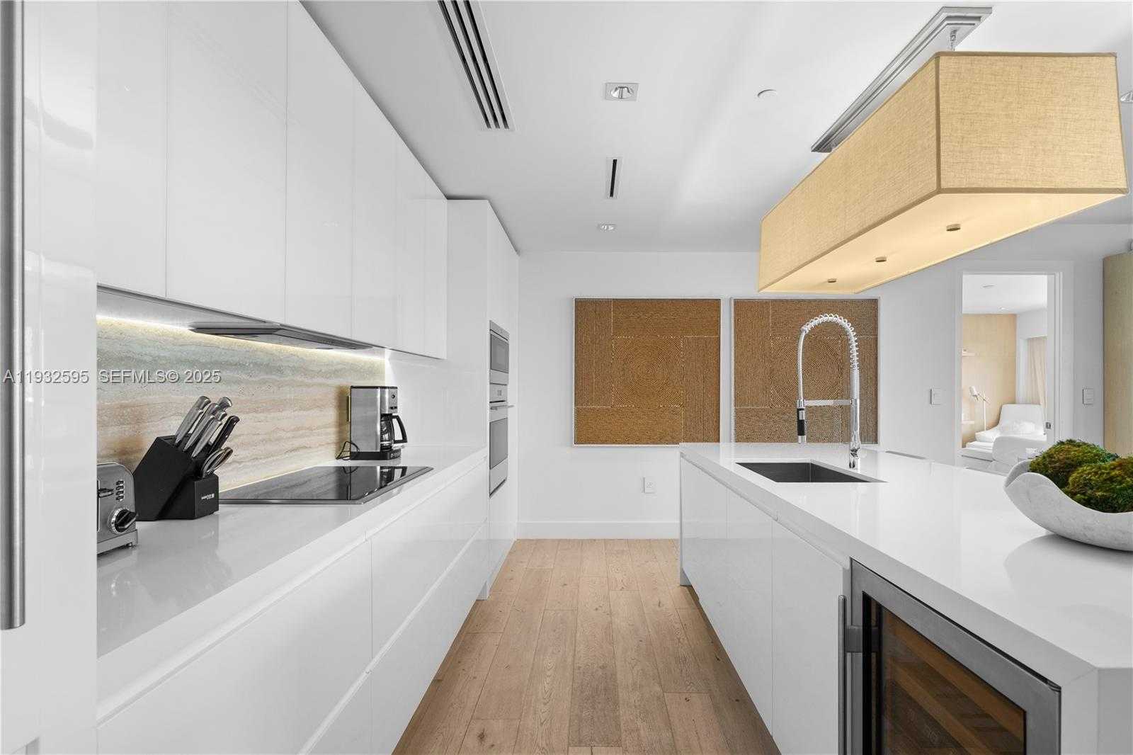 Small Image of 102 24TH ST #PH-1706, Miami Beach Number 11