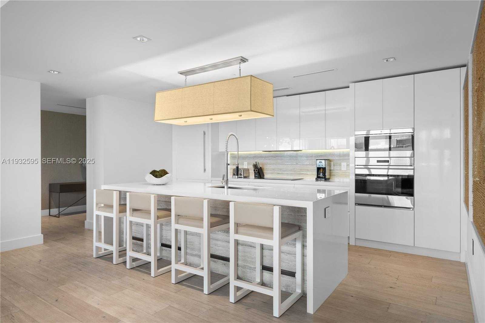 Small Image of 102 24TH ST #PH-1706, Miami Beach Number 13