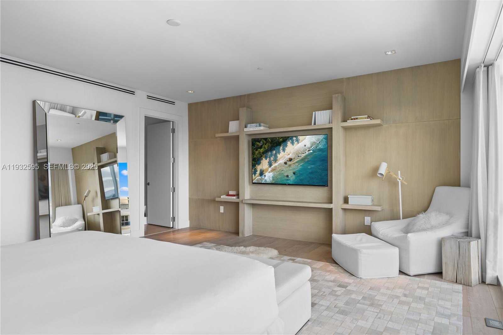 Small Image of 102 24TH ST #PH-1706, Miami Beach Number 16