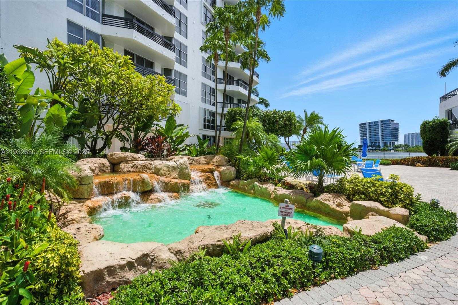 Small Image of 3600 MYSTIC POINTE DR #305, Aventura Number 20