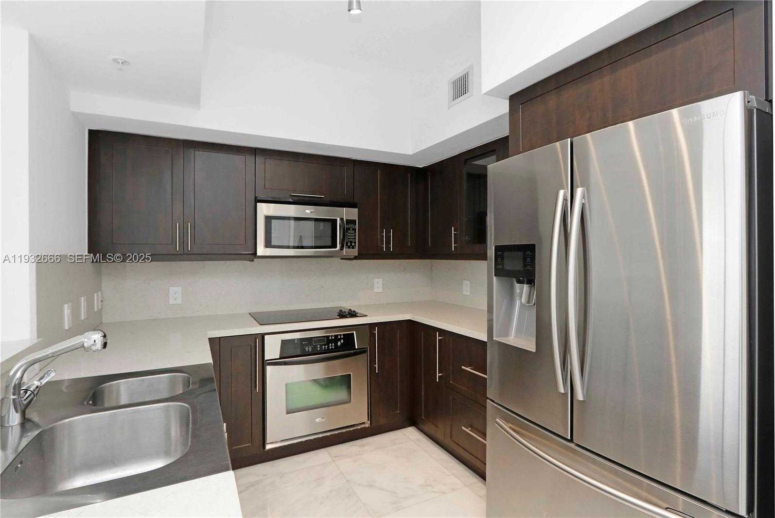 Small Image of 888 SOUTH DOUGLAS RD #1203, Coral Gables Number 12