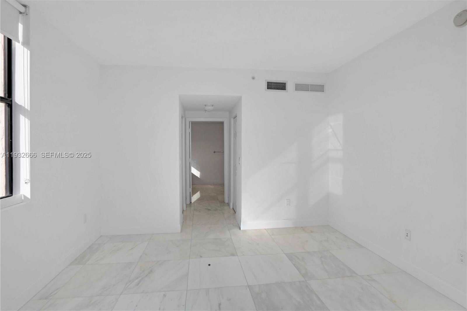 Small Image of 888 SOUTH DOUGLAS RD #1203, Coral Gables Number 19