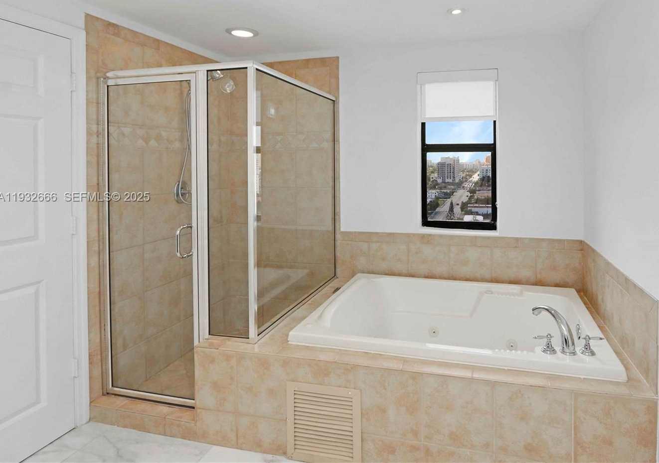 Small Image of 888 SOUTH DOUGLAS RD #1203, Coral Gables Number 22