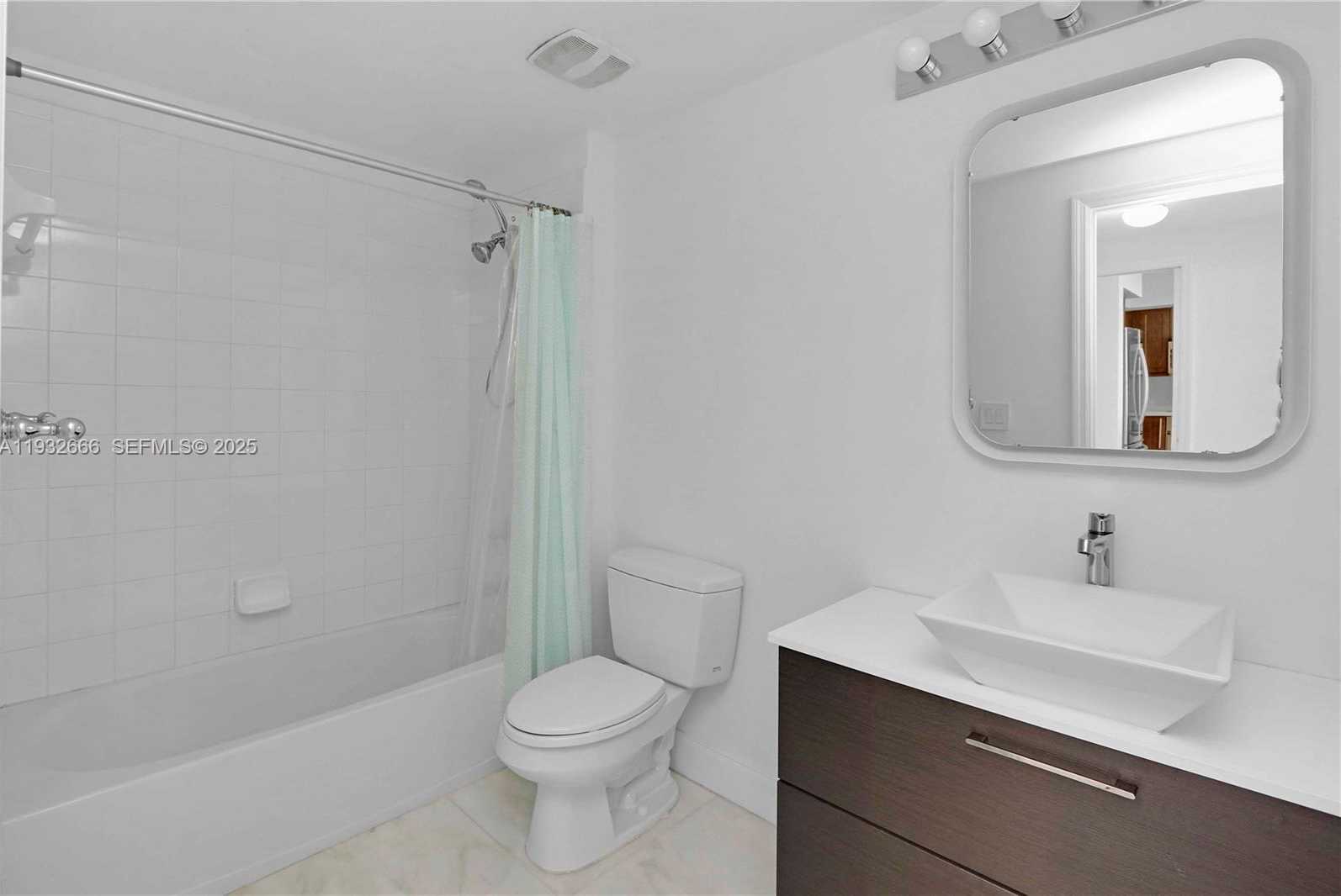 Small Image of 888 SOUTH DOUGLAS RD #1203, Coral Gables Number 24
