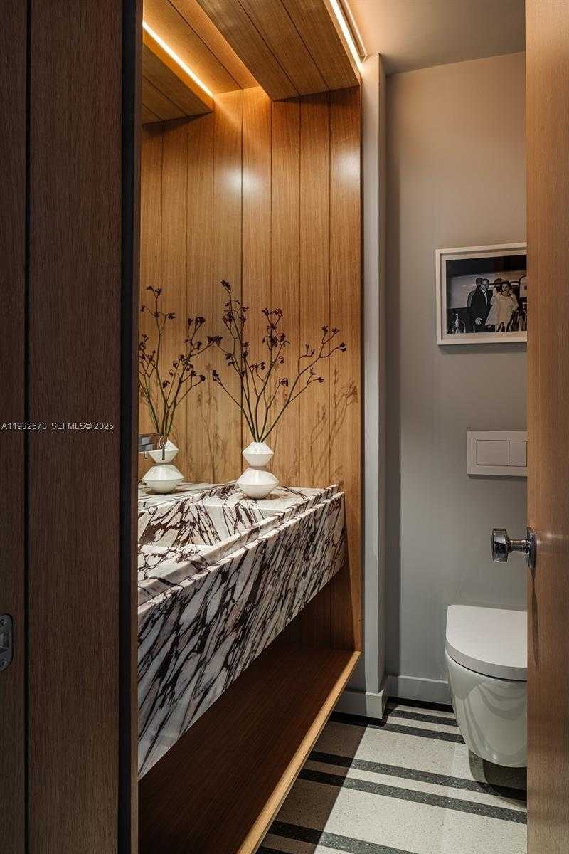 Small Image of 16 ISLAND AVE #6E, Miami Beach Number 8