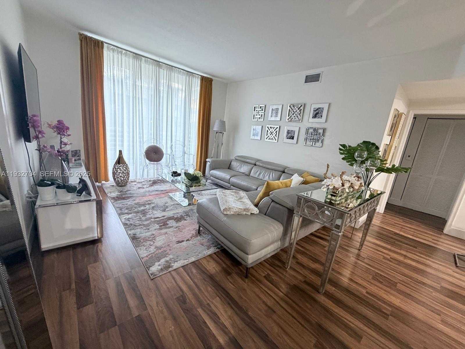 Small Image of 18800 NORTH EAST 29TH AVE #323, Aventura Number 14