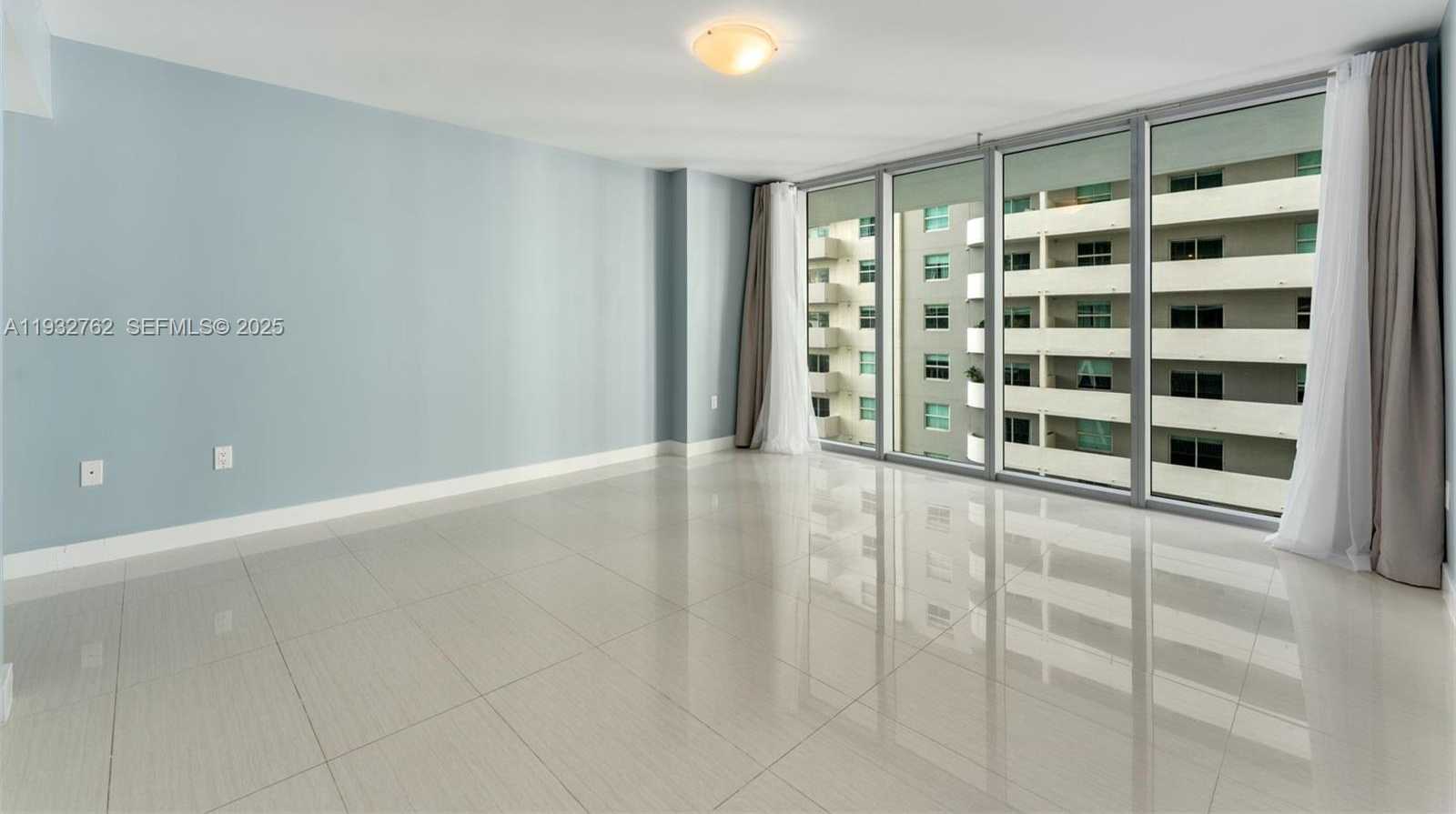 Small Image of 1111 SOUTH WEST 1ST AVE #721-N, Miami Number 13