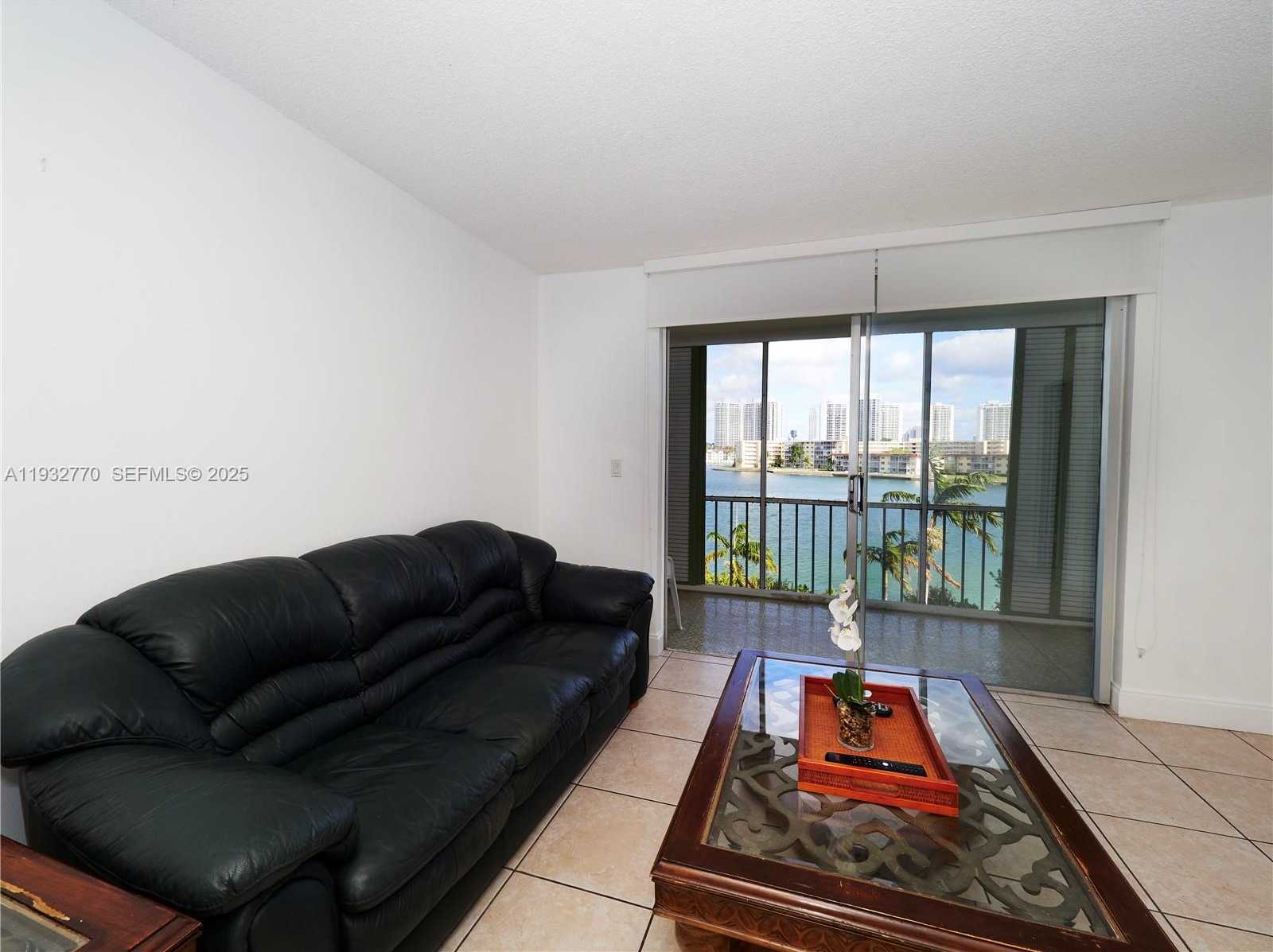 Small Image of 2861 LEONARD DR #F412, Aventura Number 16