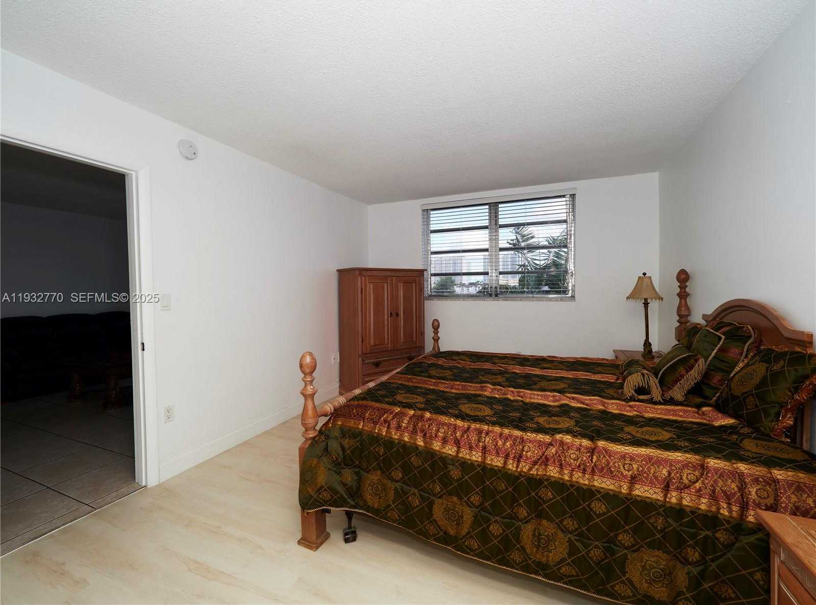 Small Image of 2861 LEONARD DR #F412, Aventura Number 17