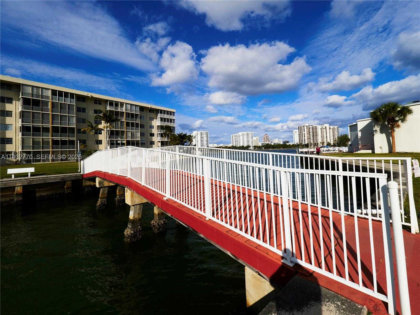 Small Image of 2861 LEONARD DR #F412, Aventura Number 32