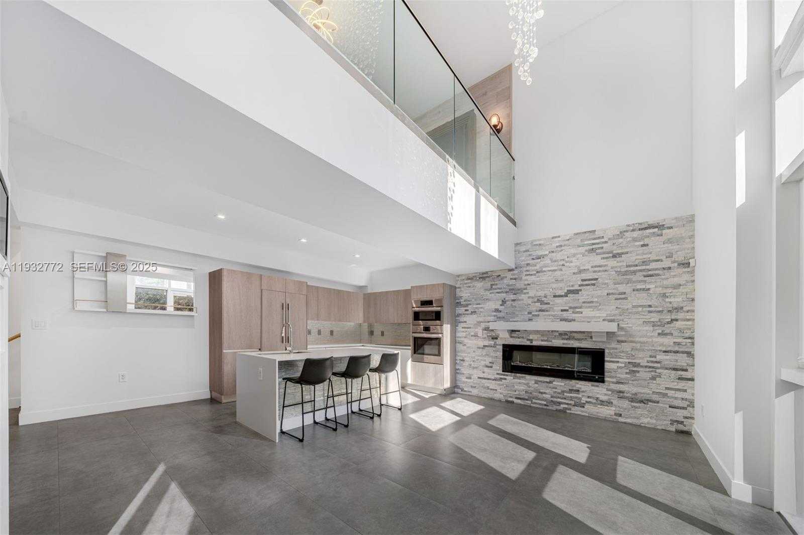 Small Image of 455 NORTH EAST 39TH ST #202, Miami Number 12