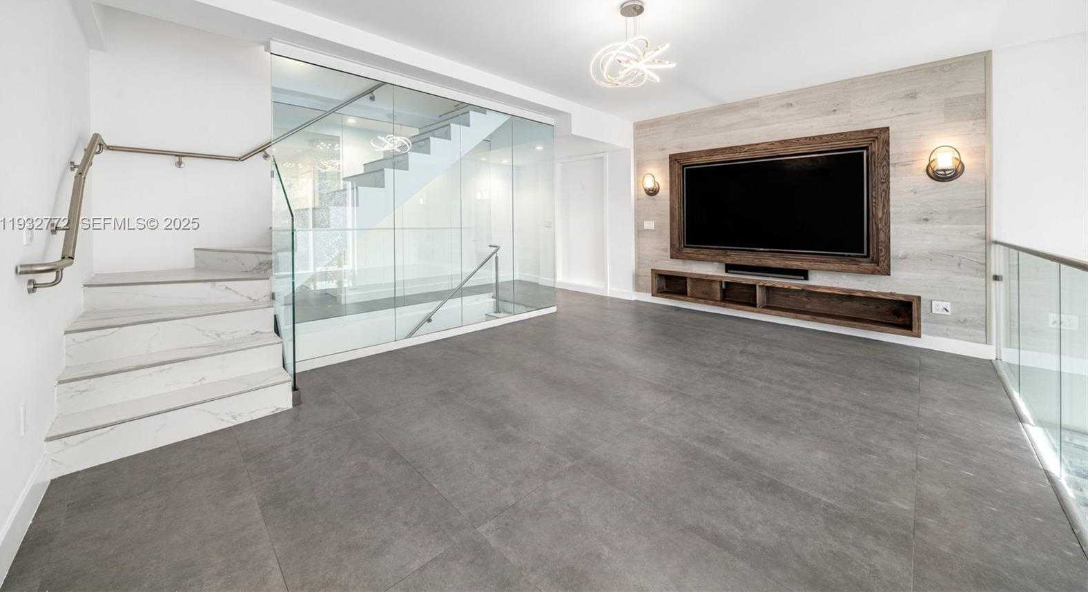 Small Image of 455 NORTH EAST 39TH ST #202, Miami Number 19