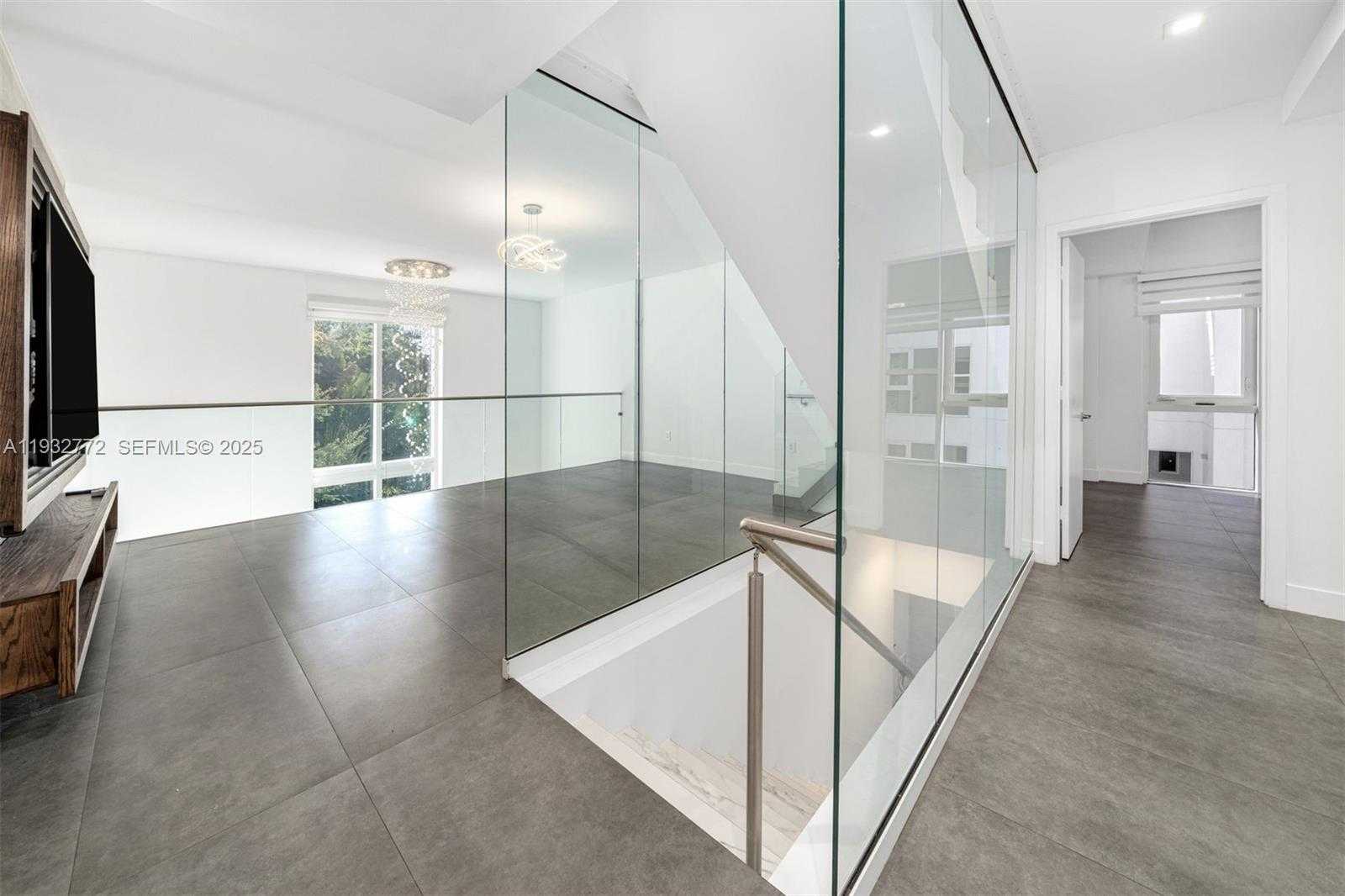 Small Image of 455 NORTH EAST 39TH ST #202, Miami Number 21