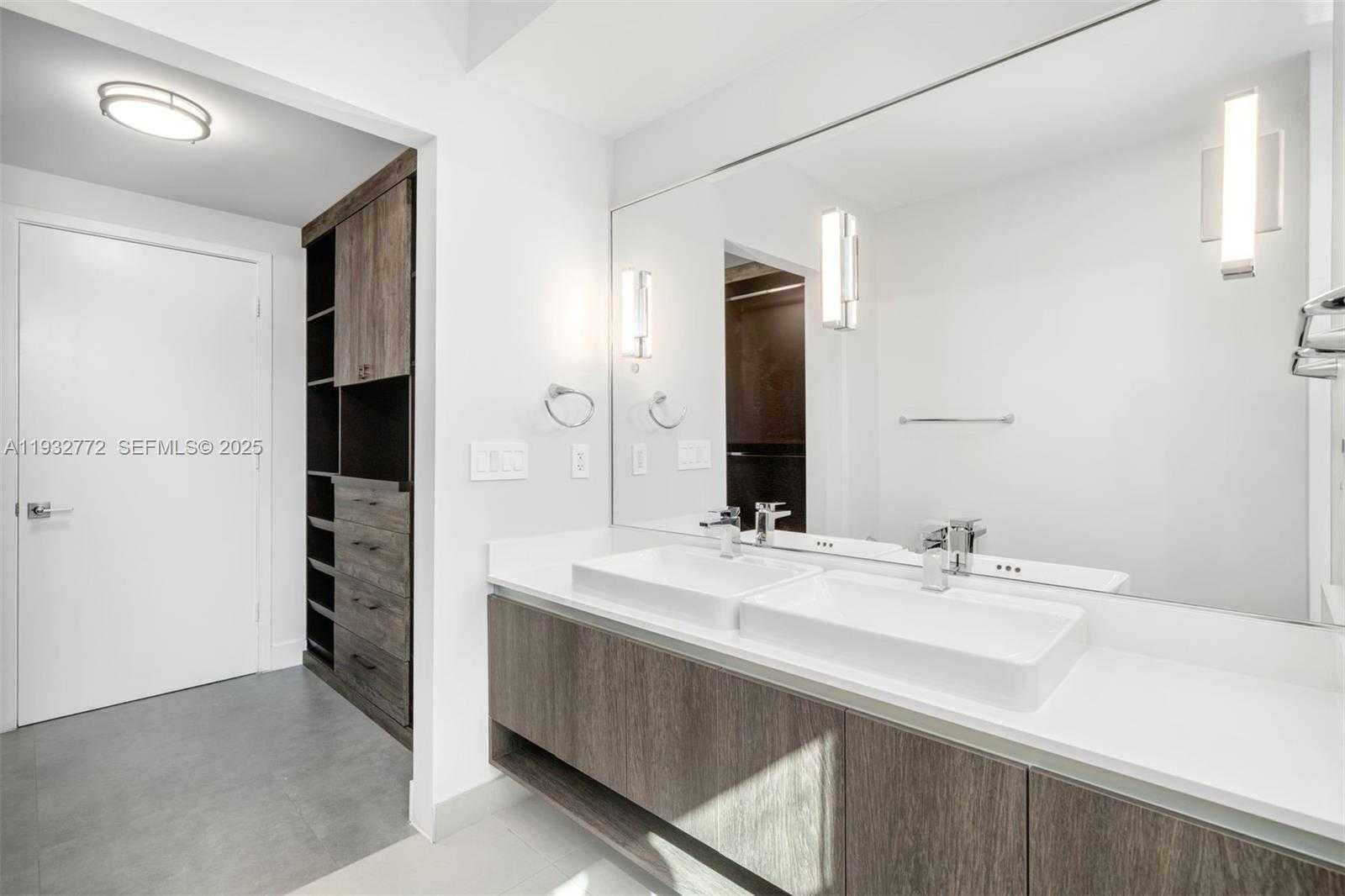 Small Image of 455 NORTH EAST 39TH ST #202, Miami Number 26