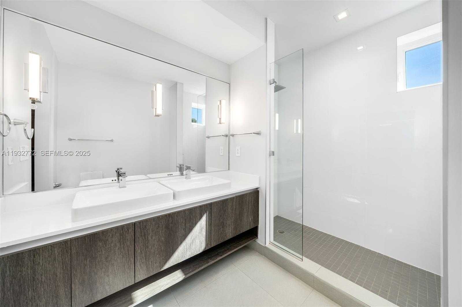 Small Image of 455 NORTH EAST 39TH ST #202, Miami Number 27