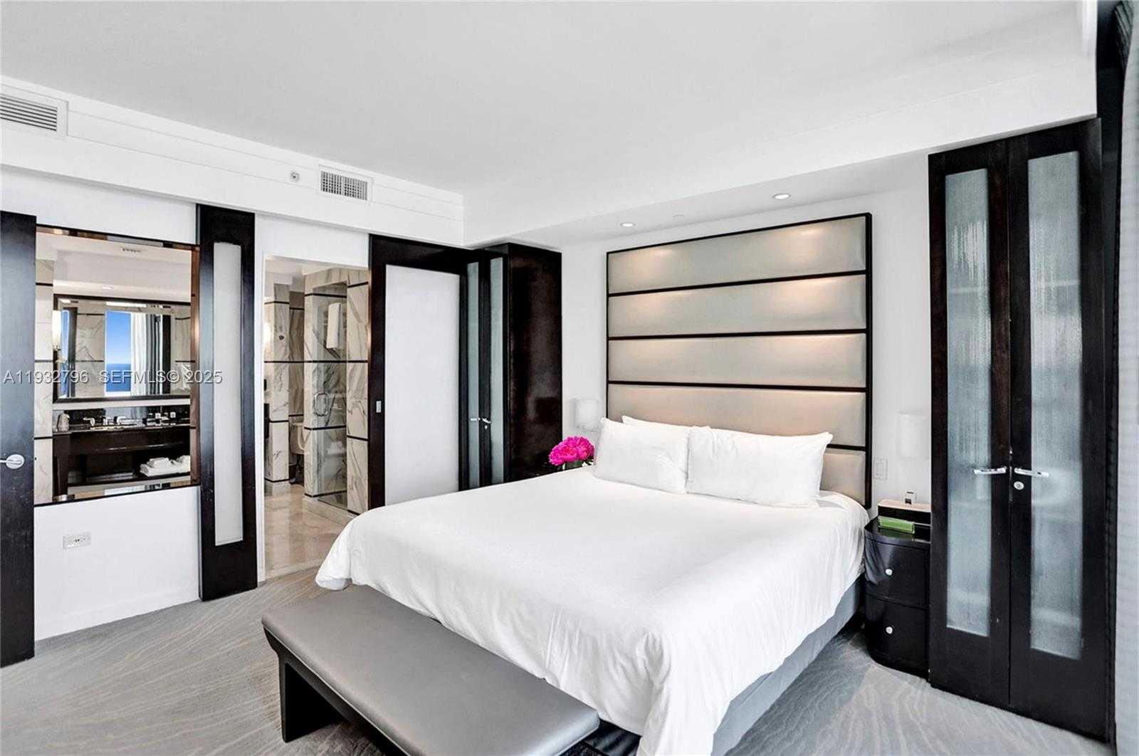 Small Image of 4391 COLLINS AVE #1514, Miami Beach Number 14