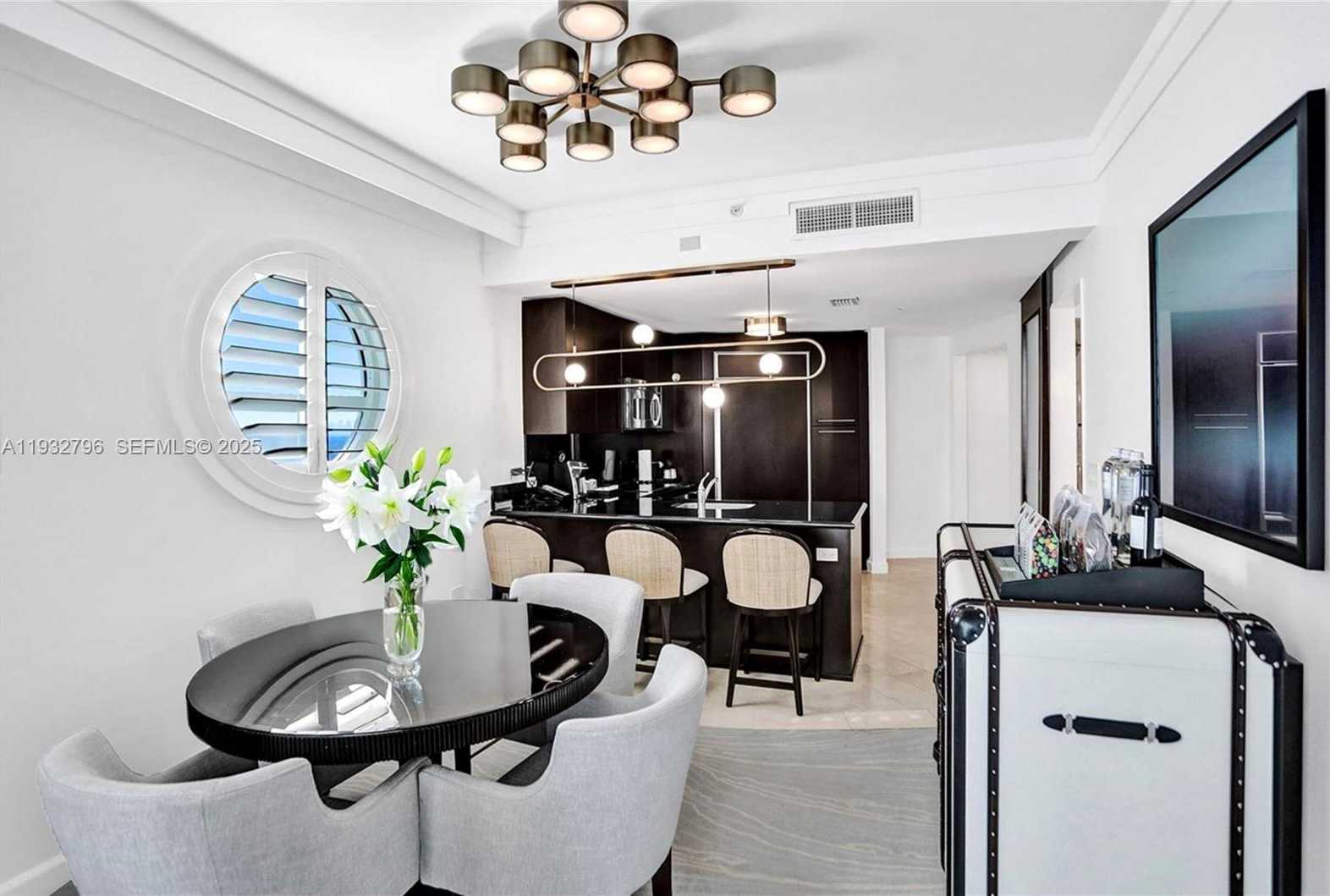 Small Image of 4391 COLLINS AVE #1514, Miami Beach Number 8