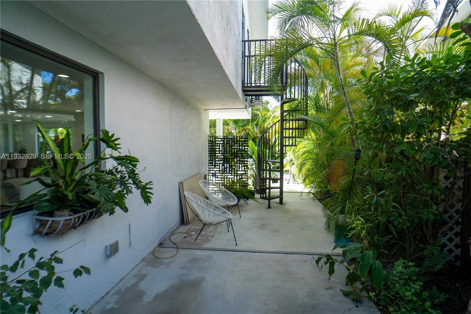 Small Image of 2524 SOUTH WEST 112TH AVE, Miami Number 23
