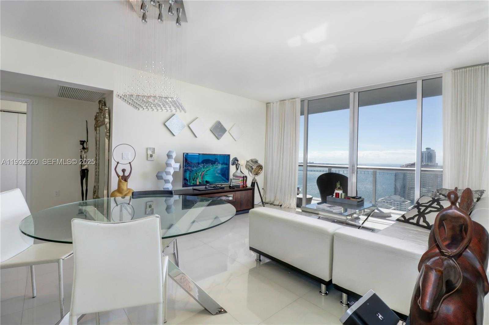Small Image of 495 BRICKELL AVE #4011, Miami Number 6