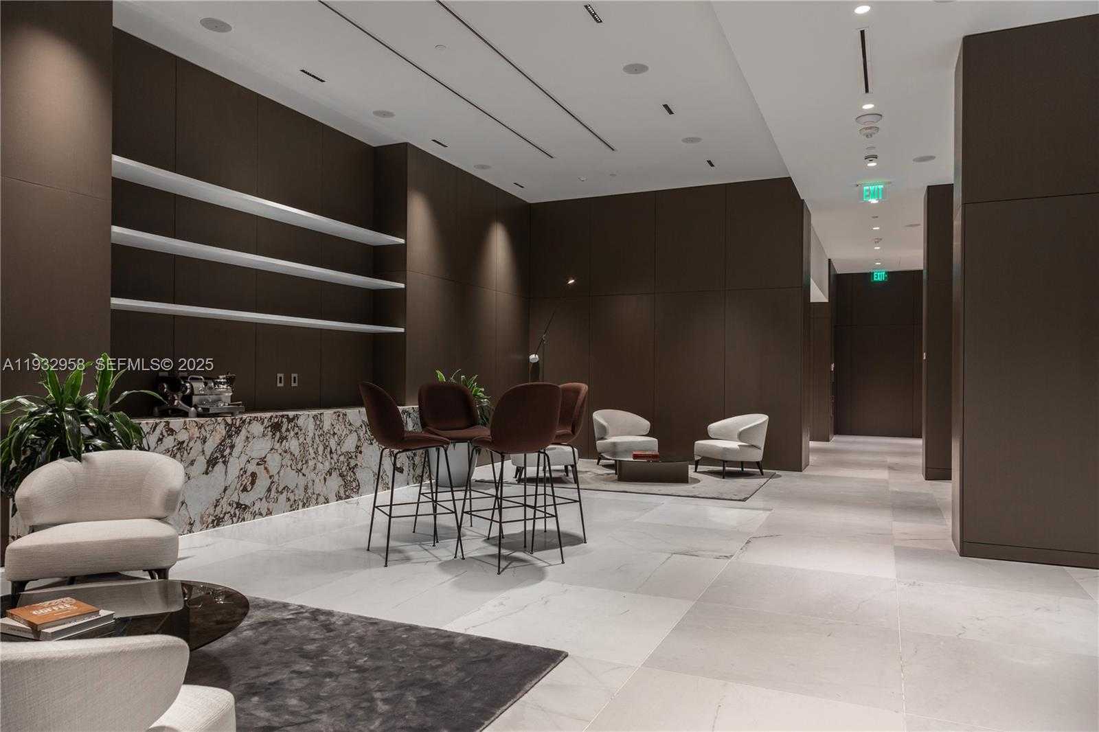 Small Image of 300 BISCAYNE BOULEVARD WAY #3304C, Miami Number 28