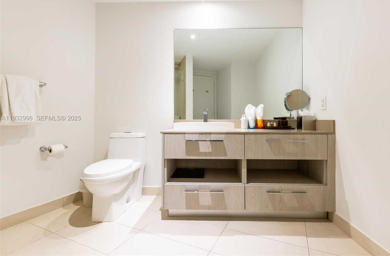 Small Image of 4111 SOUTH OCEAN DR #1910, Hollywood Number 15