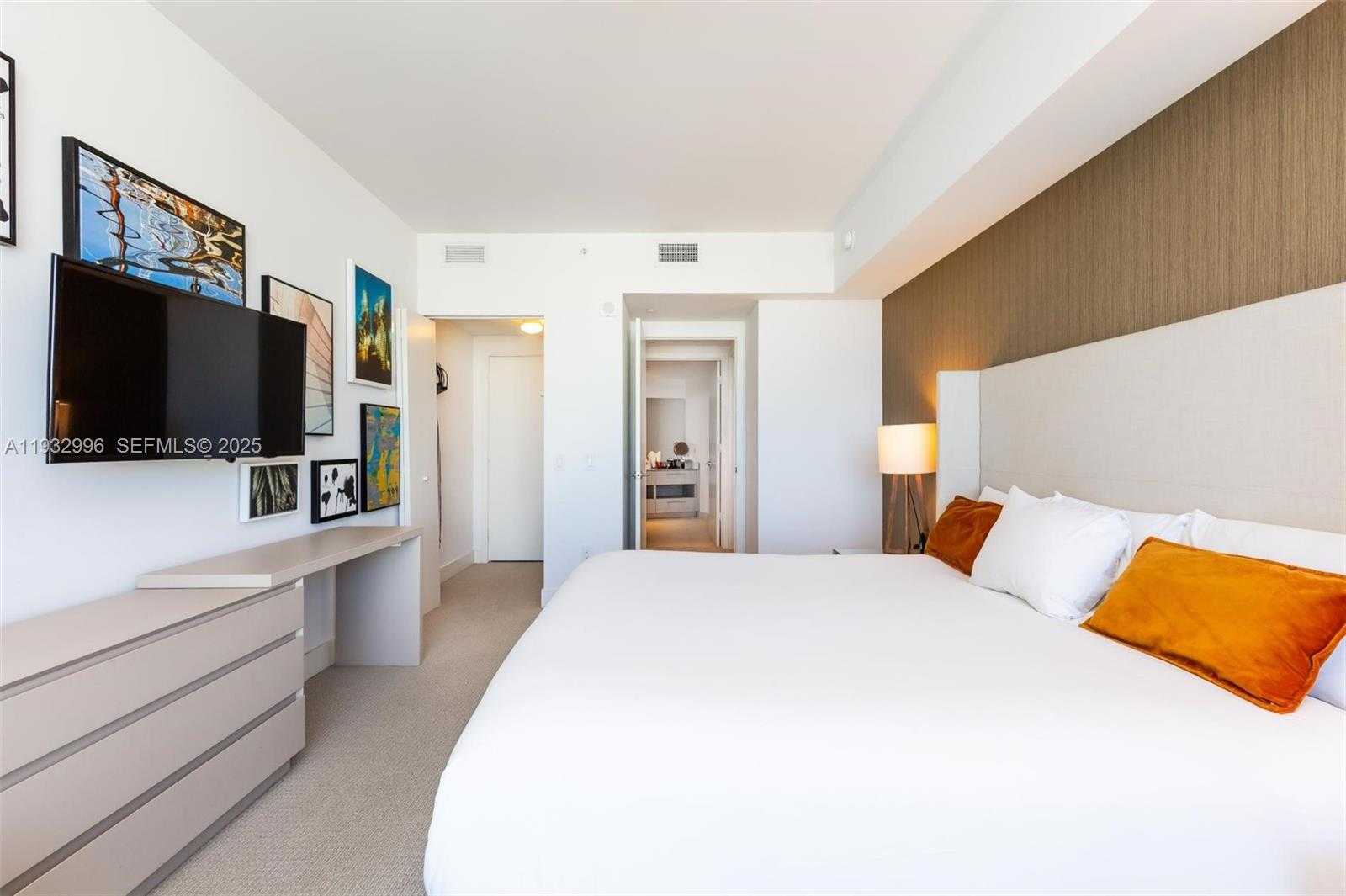 Small Image of 4111 SOUTH OCEAN DR #1910, Hollywood Number 18