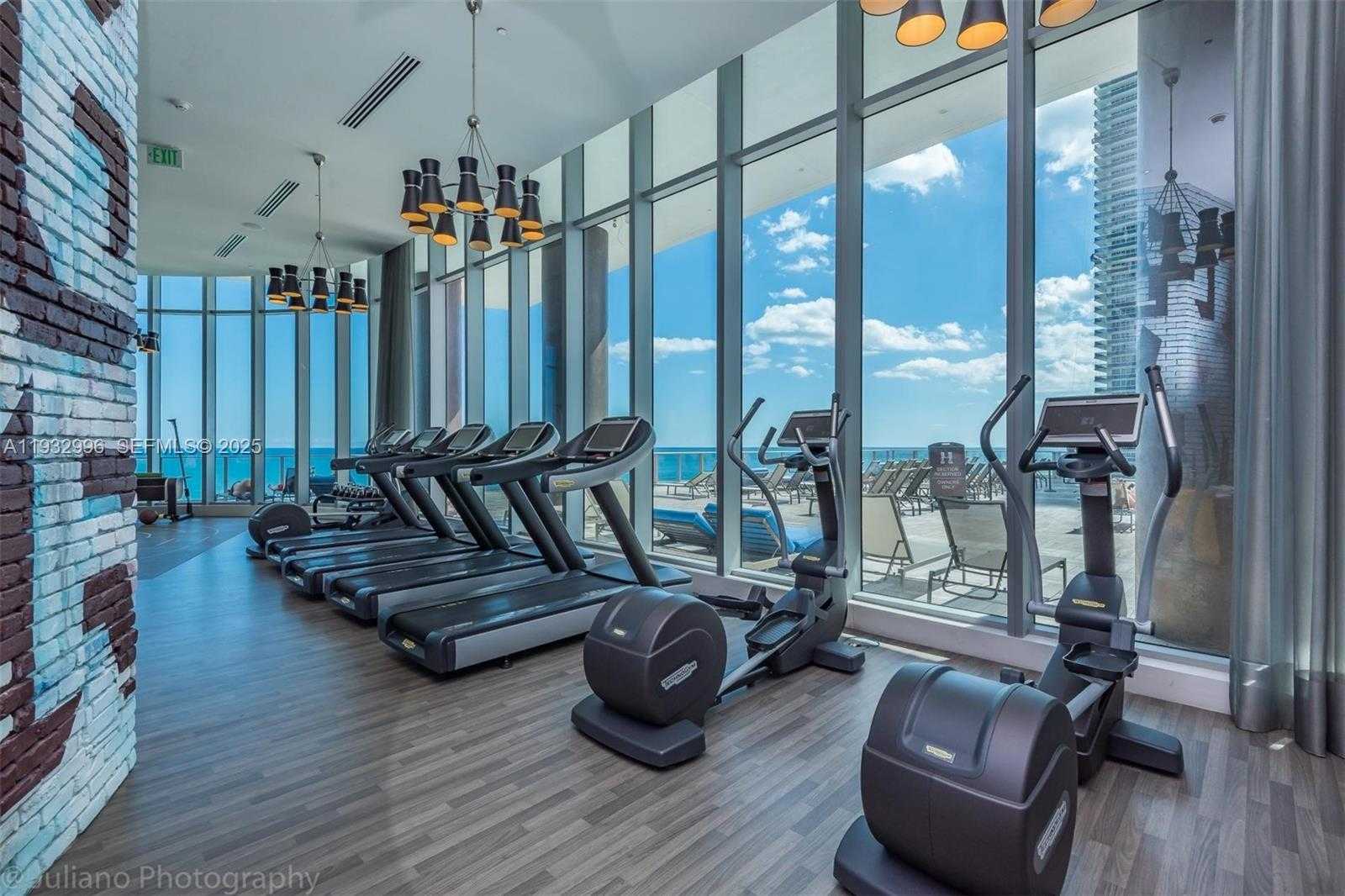 Small Image of 4111 SOUTH OCEAN DR #1910, Hollywood Number 32