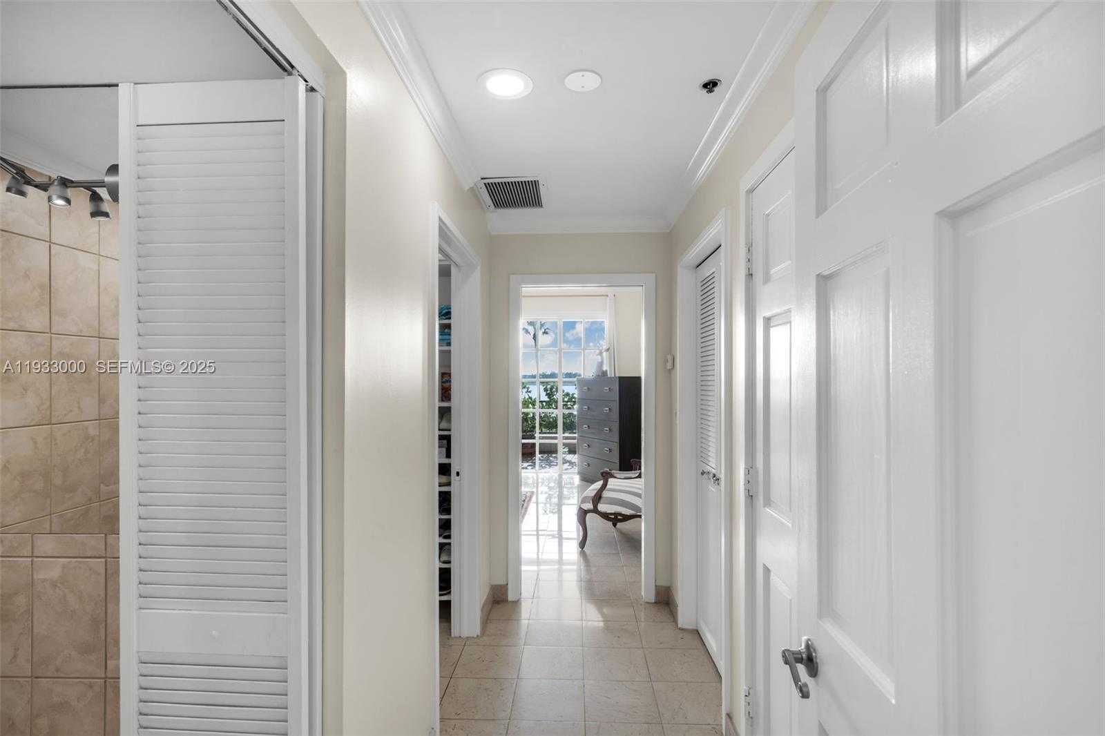 Small Image of 2124 FISHER ISLAND DR #2124, Miami Beach Number 16