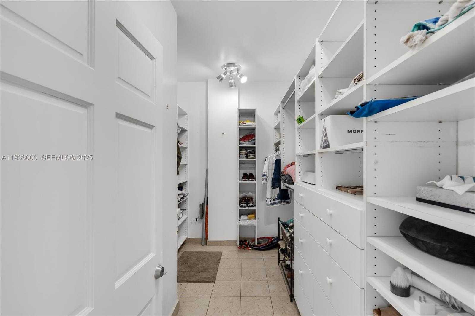 Small Image of 2124 FISHER ISLAND DR #2124, Miami Beach Number 20