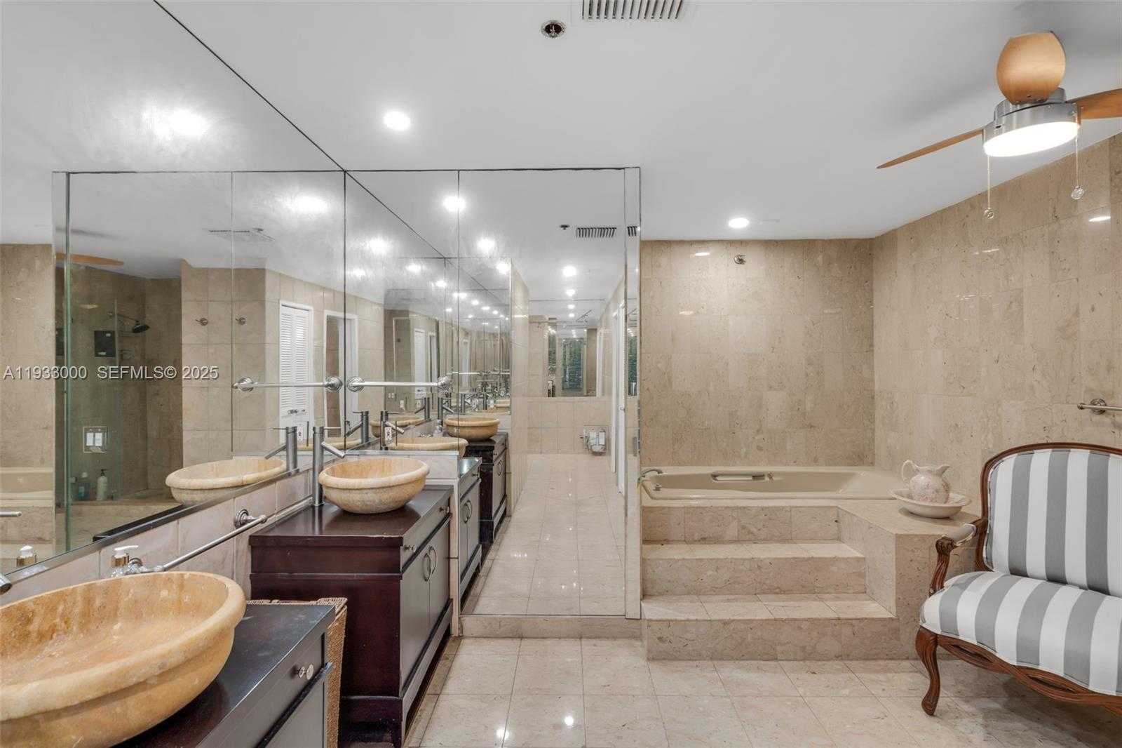 Small Image of 2124 FISHER ISLAND DR #2124, Miami Beach Number 21