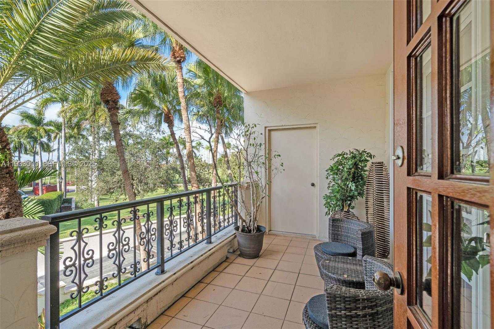 Small Image of 2124 FISHER ISLAND DR #2124, Miami Beach Number 37