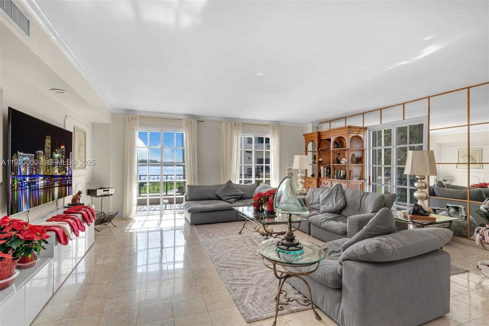Small Image of 2124 FISHER ISLAND DR #2124, Miami Beach Number 8
