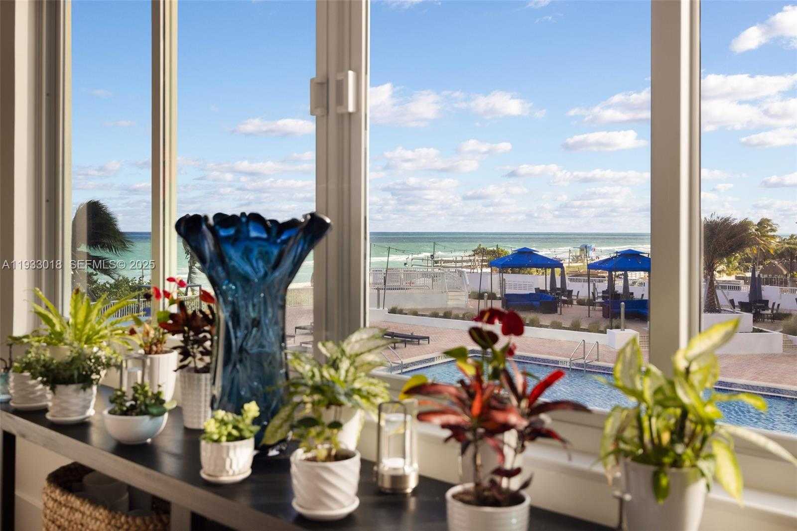 Small Image of 5401 COLLINS AVE #102, Miami Beach Number 13