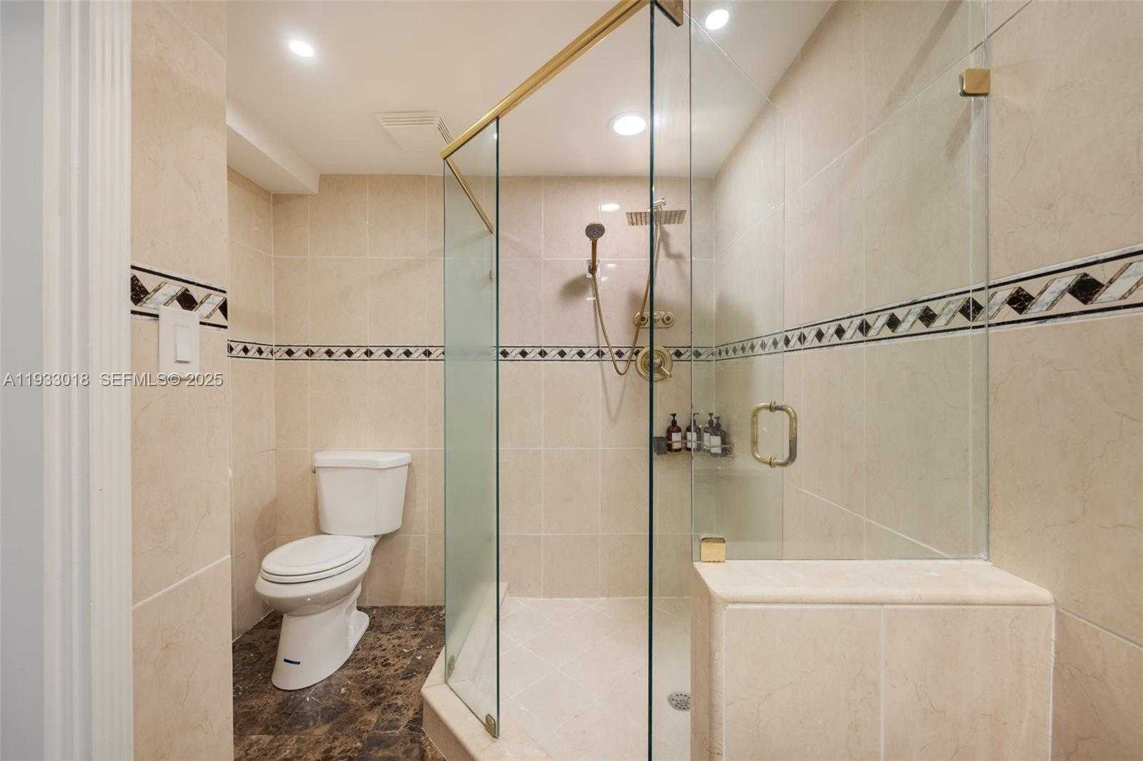 Small Image of 5401 COLLINS AVE #102, Miami Beach Number 20