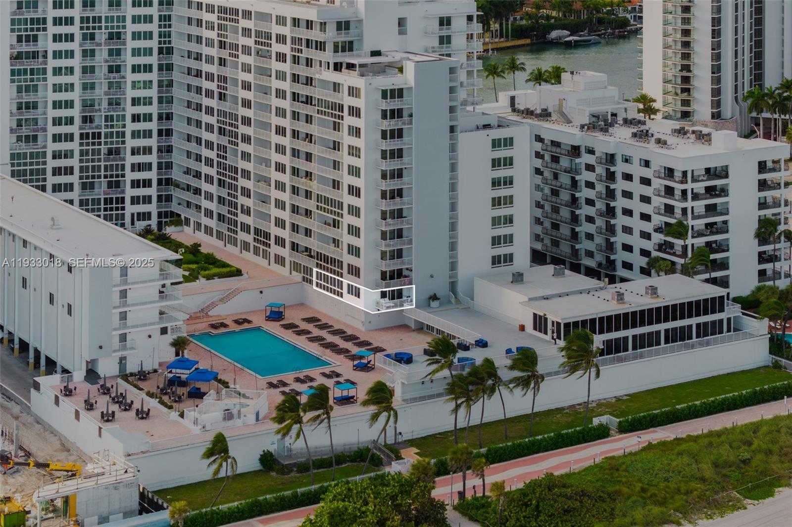 Small Image of 5401 COLLINS AVE #102, Miami Beach Number 30