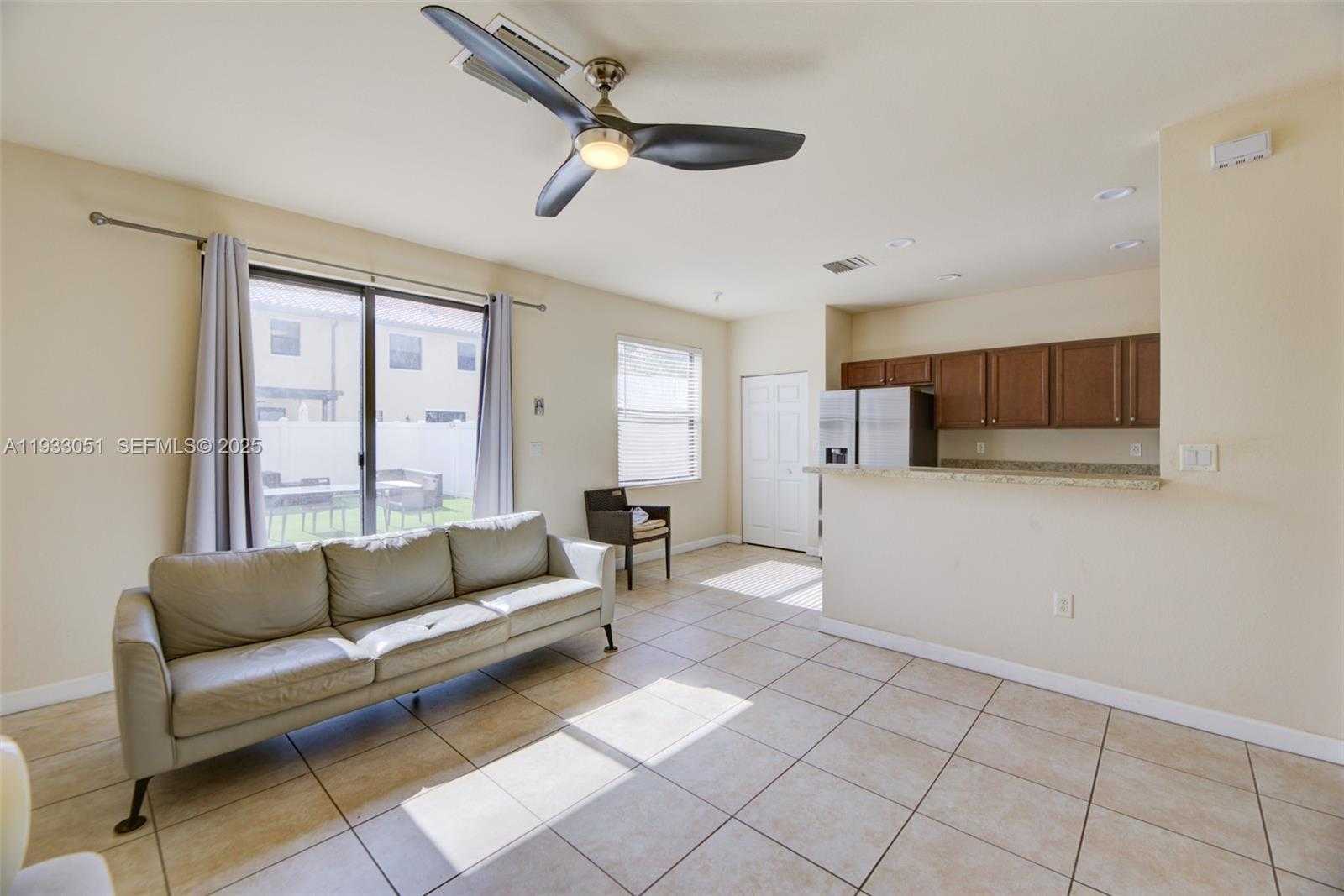 Small Image of 3316 WEST 91ST TER, Hialeah Number 15