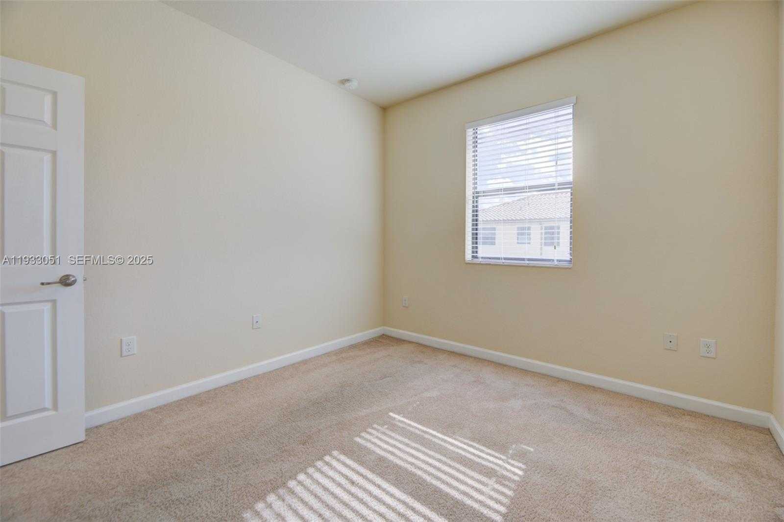 Small Image of 3316 WEST 91ST TER, Hialeah Number 24