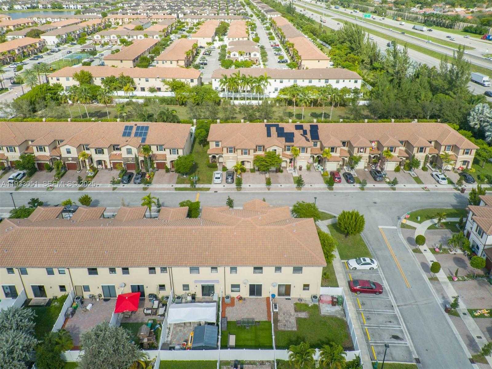 Small Image of 3316 WEST 91ST TER, Hialeah Number 7