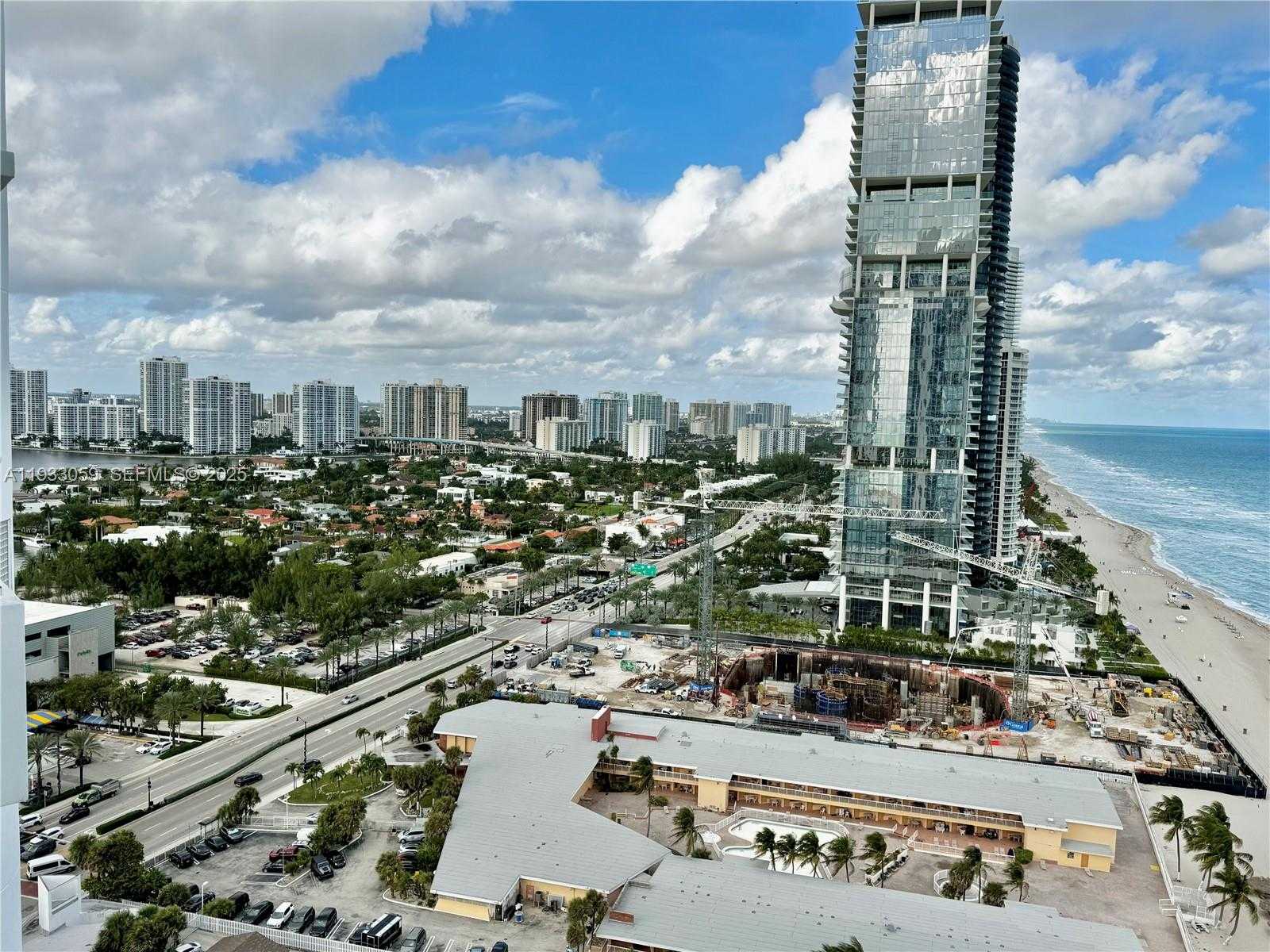 Small Image of 18201 COLLINS AVE #3308, Sunny Isles Beach Number 3