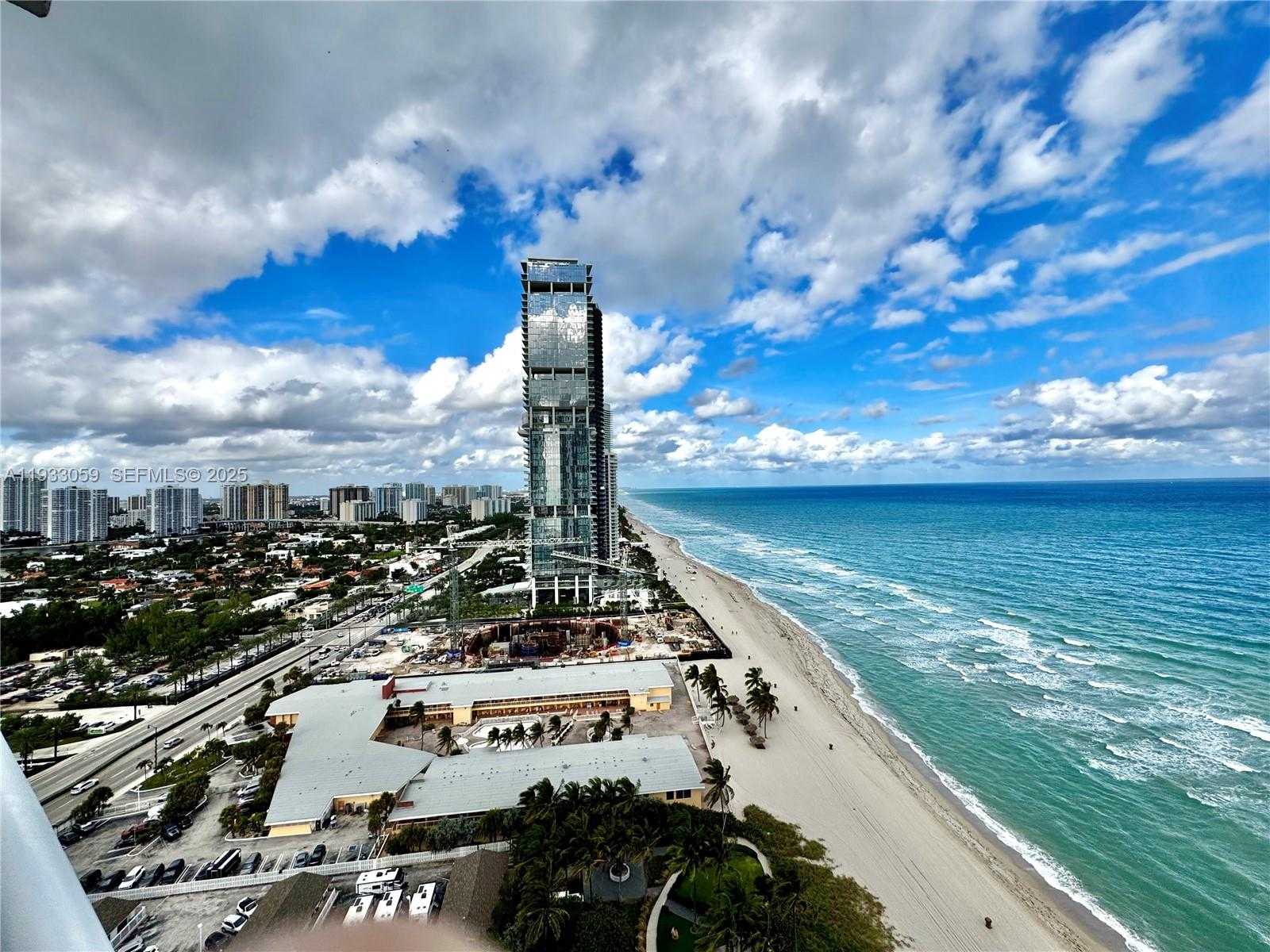 Small Image of 18201 COLLINS AVE #3308, Sunny Isles Beach Number 4