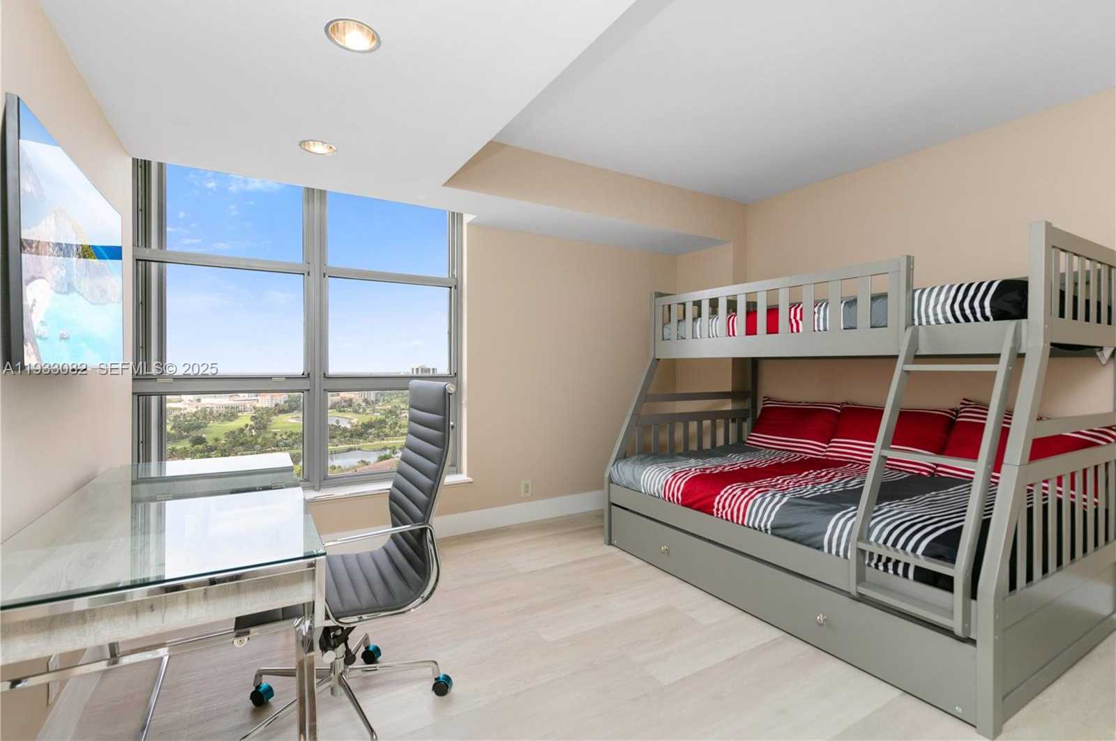 Small Image of 3500 MYSTIC POINTE DR #2603, Aventura Number 26