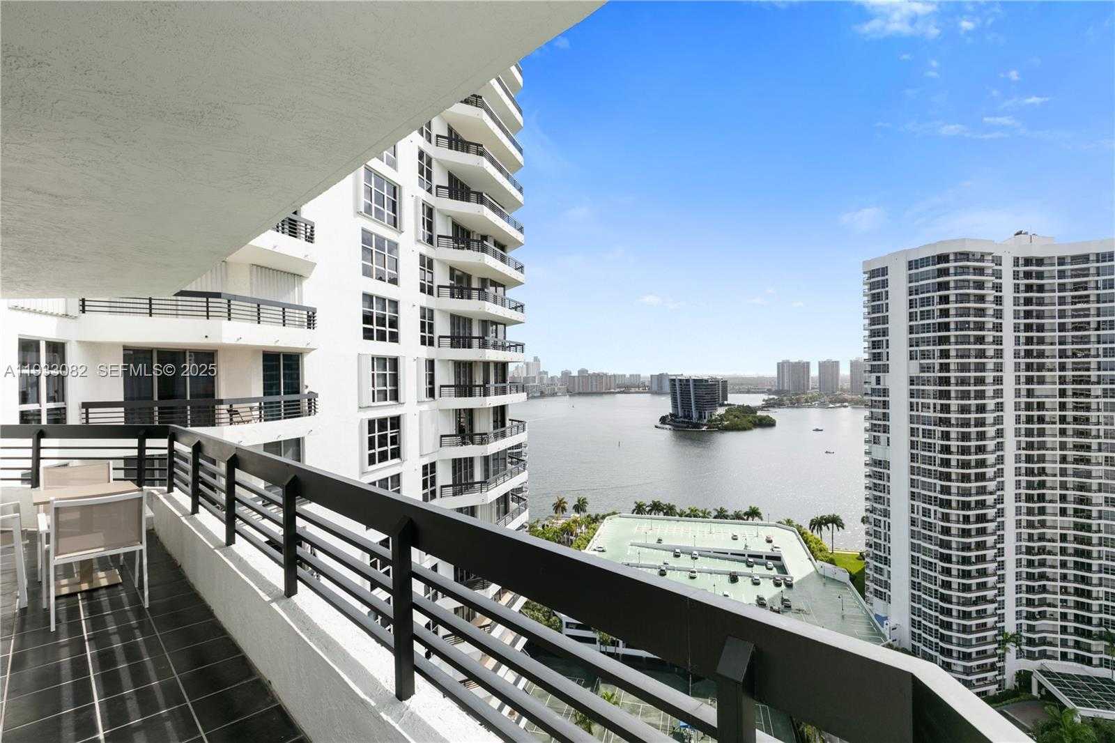 Small Image of 3500 MYSTIC POINTE DR #2603, Aventura Number 44